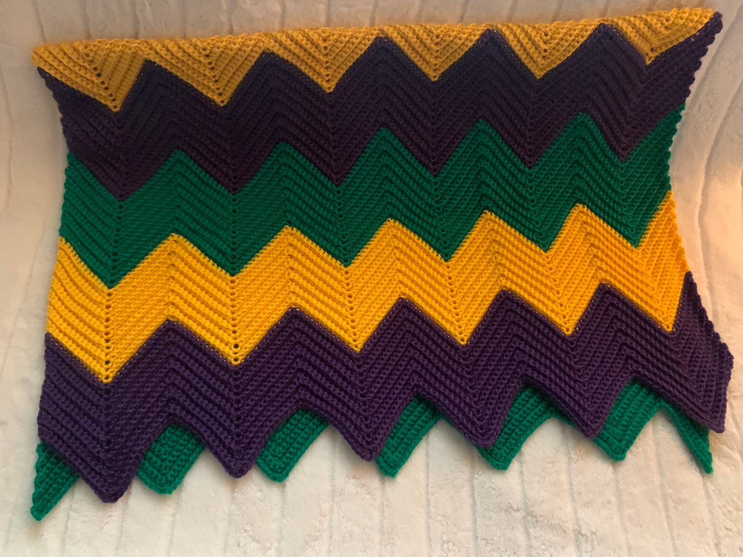 Throw Blanket - Chevron Pattern